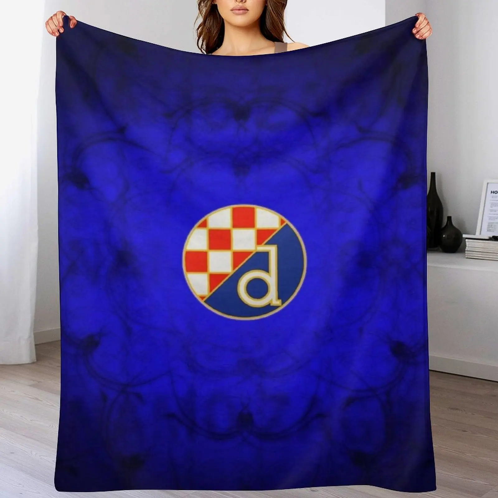 GNK Dinamo Zagreb Throw Blanke - Home Decor Zagreb 评论和价格